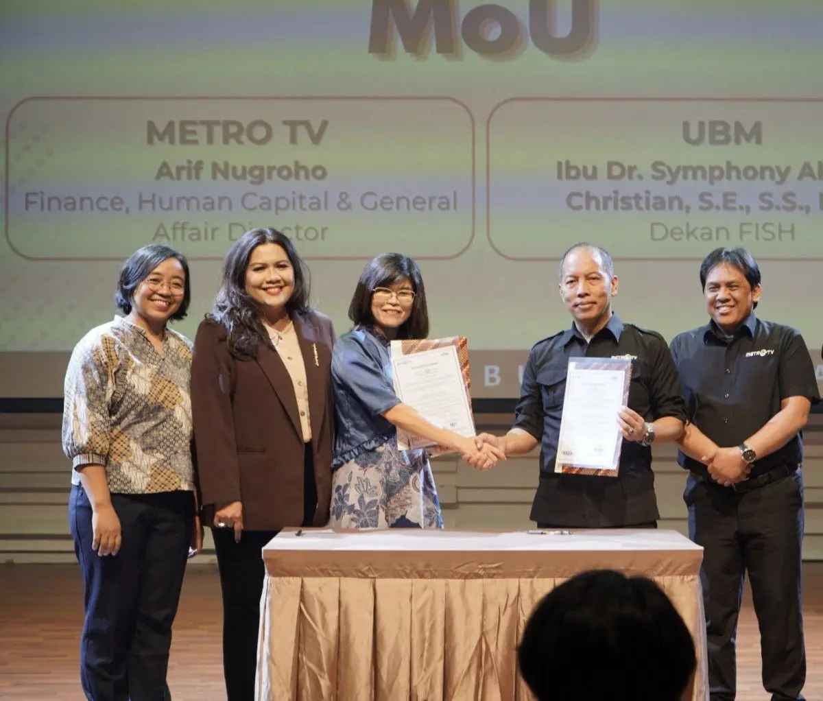 UBM dan Metro TV Perkuat Kolaborasi Pendidikan dan Media UBM dan Metro TV Perkuat Kolaborasi Pendidikan dan Media